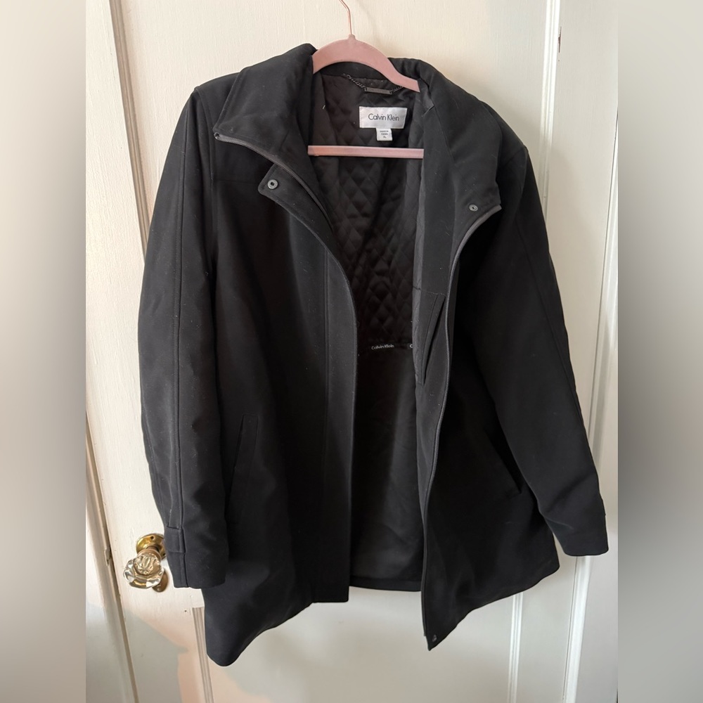 Calvin Klein black double lined coat, quilted style inside, sleek black coat!
